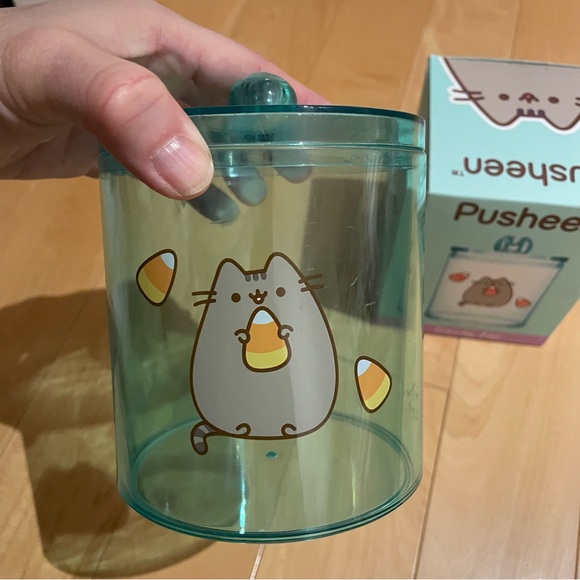 Pusheen subscription box exclusive candy corn candy jar - Picture 6 of 10